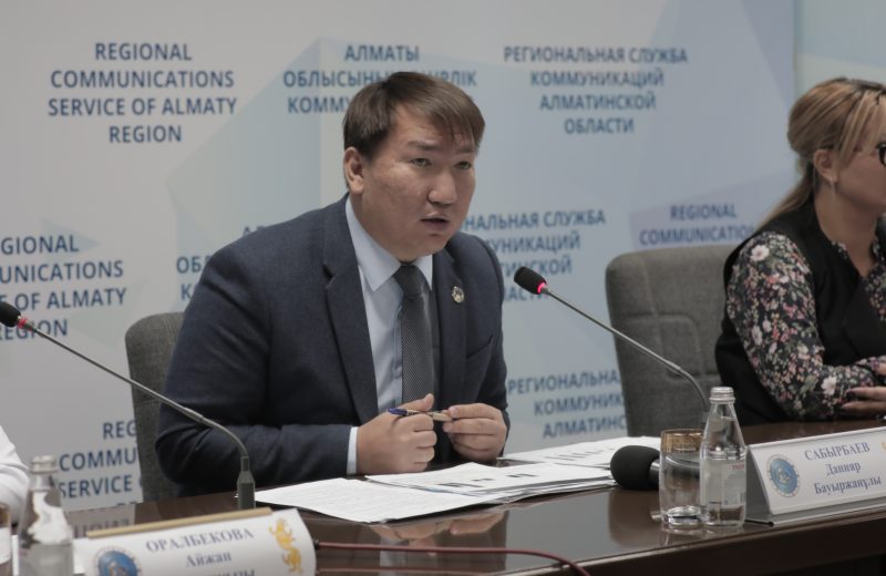 В Алматинской области «Тайный покупатель» проверяет качество оказания государственных услуг