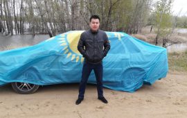 ПАВЛОДАРДА МЕМЛЕКЕТТІК МЕКЕМЕ ҚЫЗМЕТКЕРІ ӘДЕЙІ АДАМ ҚАҚҚАН