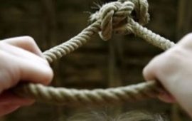 Қарағандыда өзіне қол салған 13 жасар қыз өлім ойындарын тамашалаған