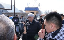 Амандық Баталов су басқан Тұздыбастау ауылының тұрғындарымен кездесті