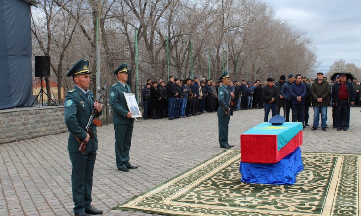 В  Алматинской области проводили в последний путь ефрейтора  Куаныша Саркытбаева