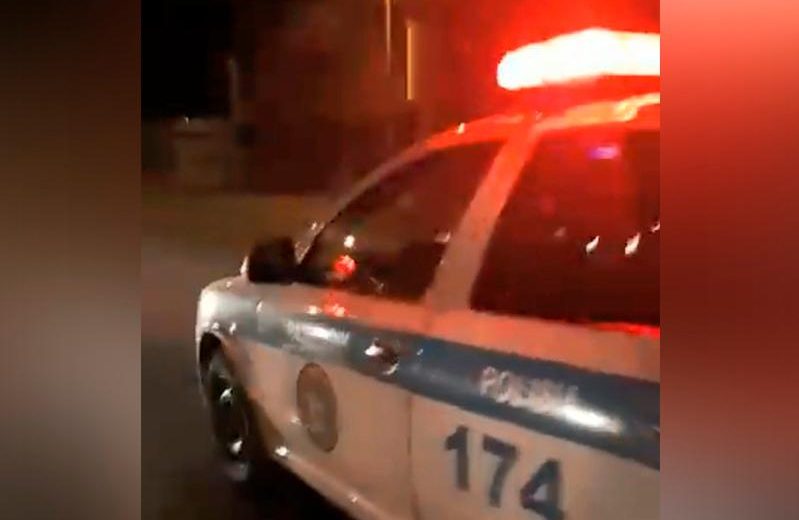 Оралда полиция автокөлігі 21 жастағы қызды қағып кетті