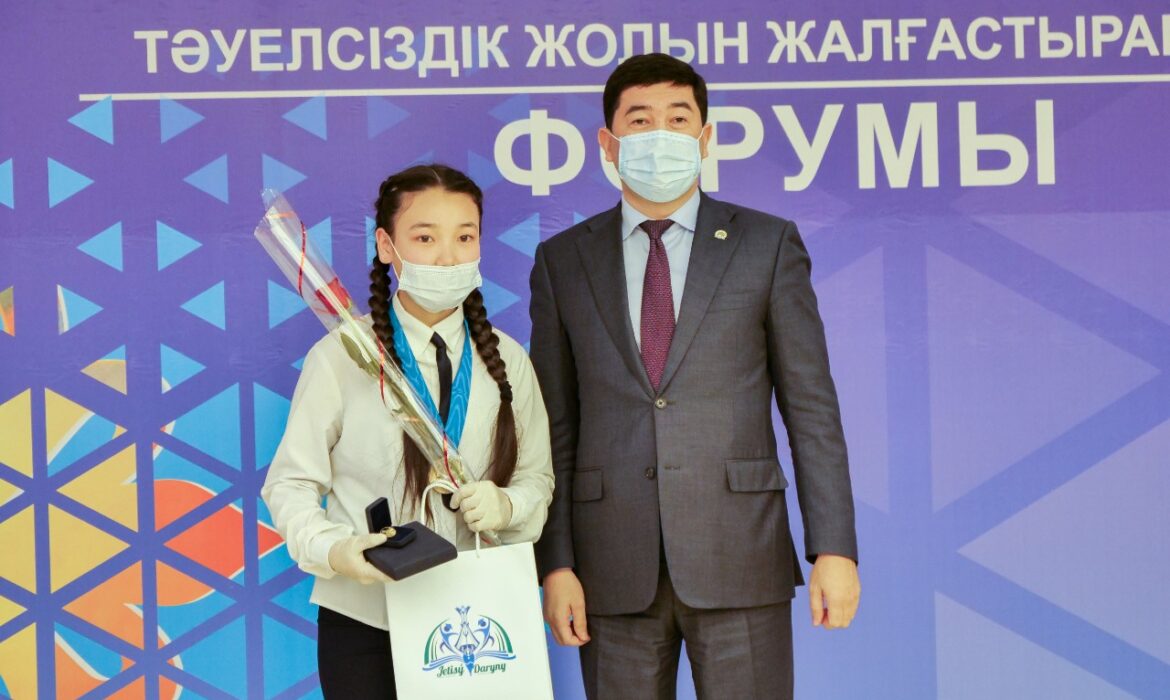 В Алматинской области наградили участников проекта «Медаль Елбасы»