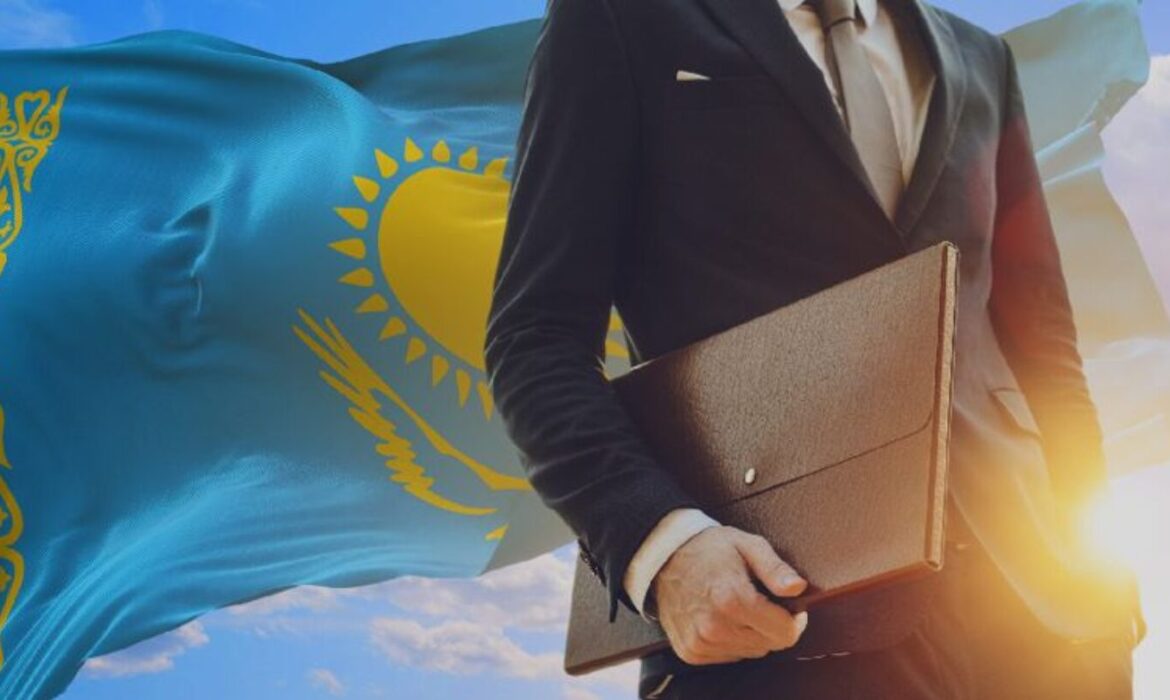 Мемлекеттік қызметшілердің біліктілігін арттыру: «Кәсіби даму жолы»