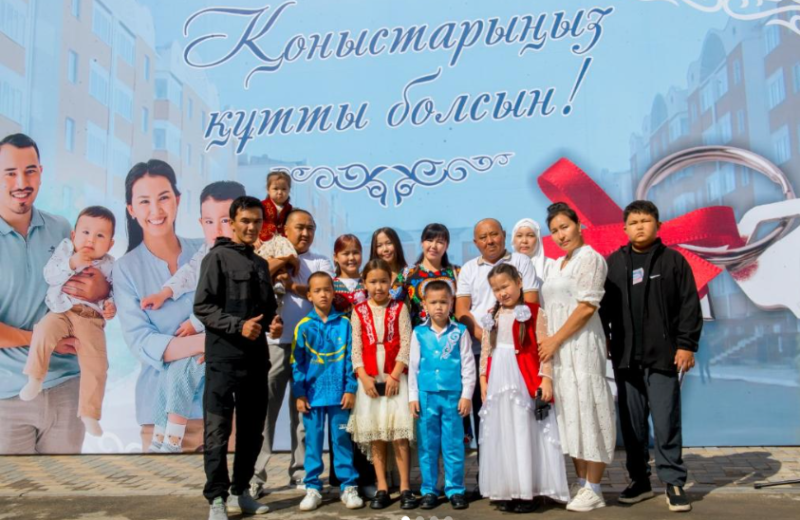 Жилье для социально уязвимых слоев населения: больше 1000 семей в Алматинской области получили заветные квадратные метры