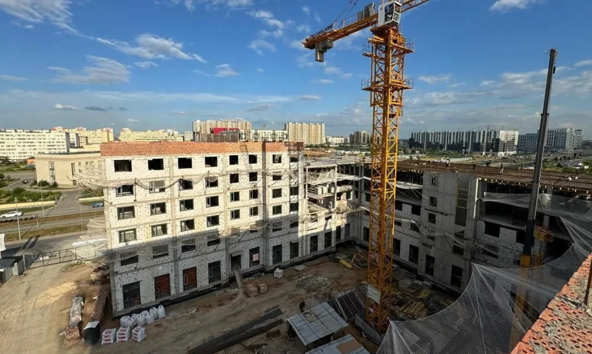 Почему бизнес выбирает строительство общежитий: что даёт механизм государственного заказа