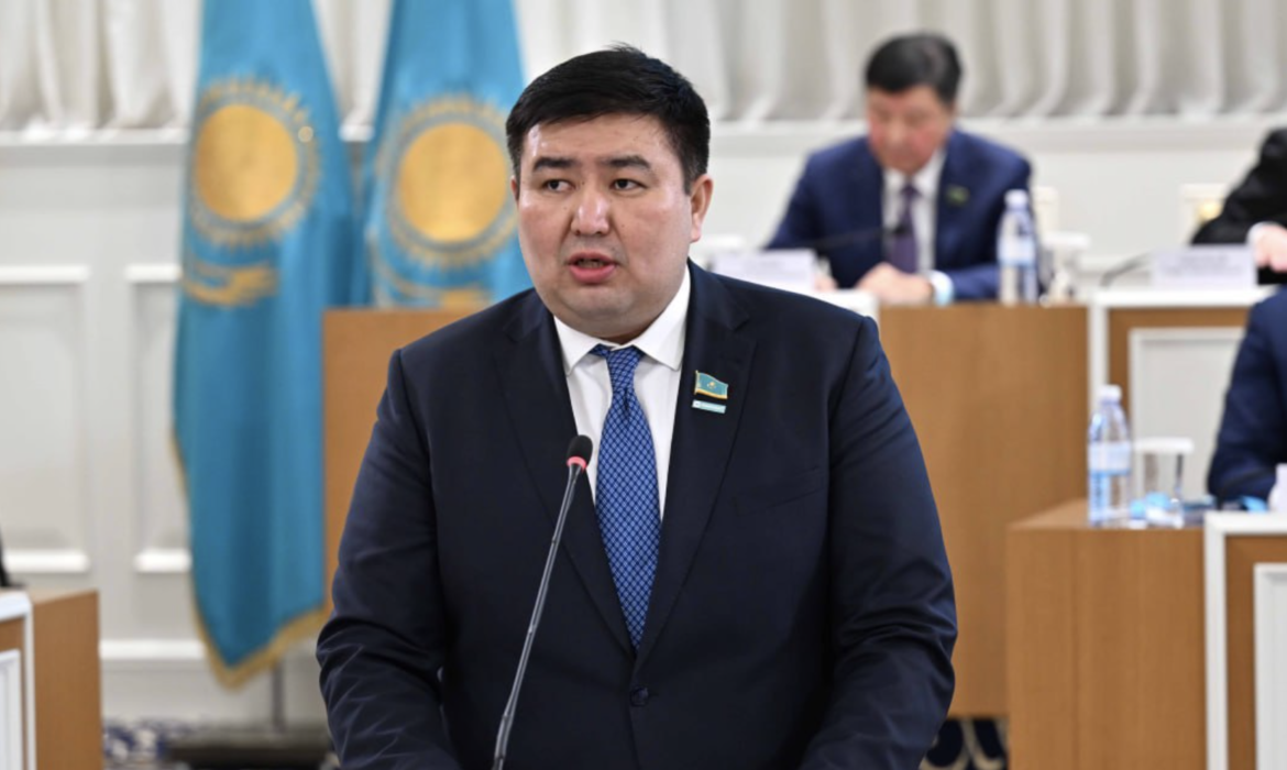 Елнұр Бейсенбаев: Конституциялық реформа саяси партиялардың институционалдық рөлін арттырады