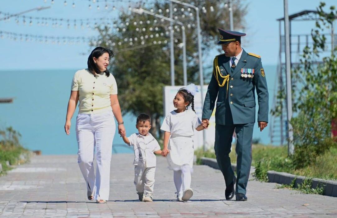 Қазақстанның әскери қызметшілерін әлеуметтік қолдау: 2025 жылы не өзгерді?